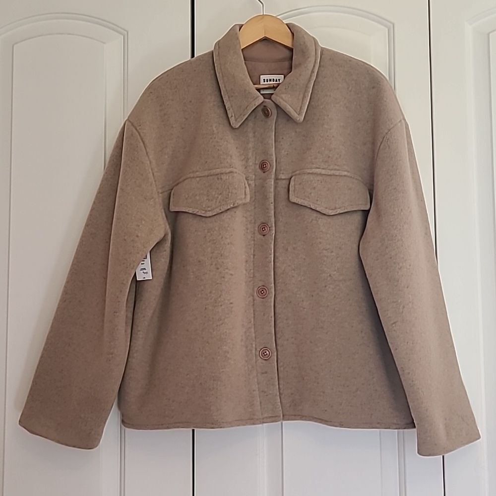 Aritzia Sunday Best Cropped Wool Blend Shacket Jacket Tan Greige Oatmeal Size L